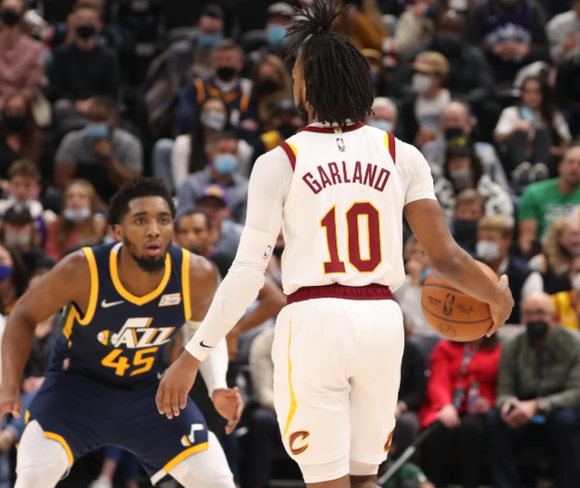 关于三湘朱雀队鏖战洞庭战狼队，橄榄球大师赛小胜，替补奇兵立功。教练团队居功至伟的信息-爱游戏官网