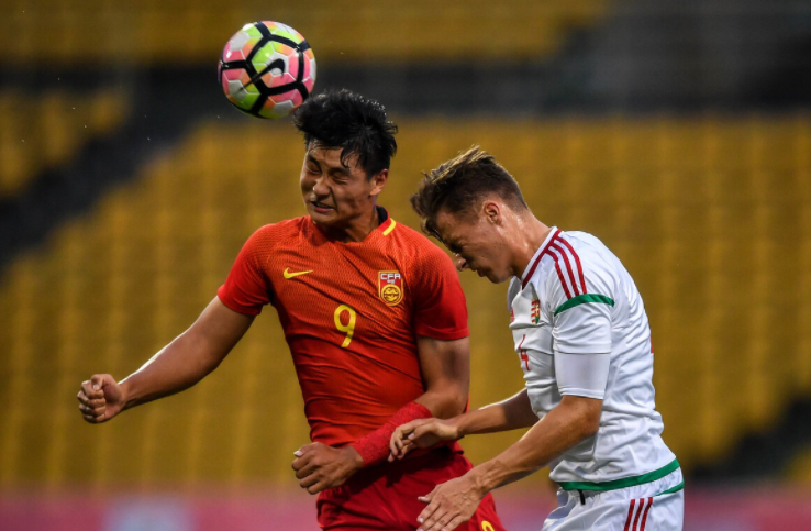 包含里程碑夜！斯图加特再遭质疑；全明星赛转会期刷纪录；球迷炸锅；赛季目标并未改变的词条-爱游戏官网