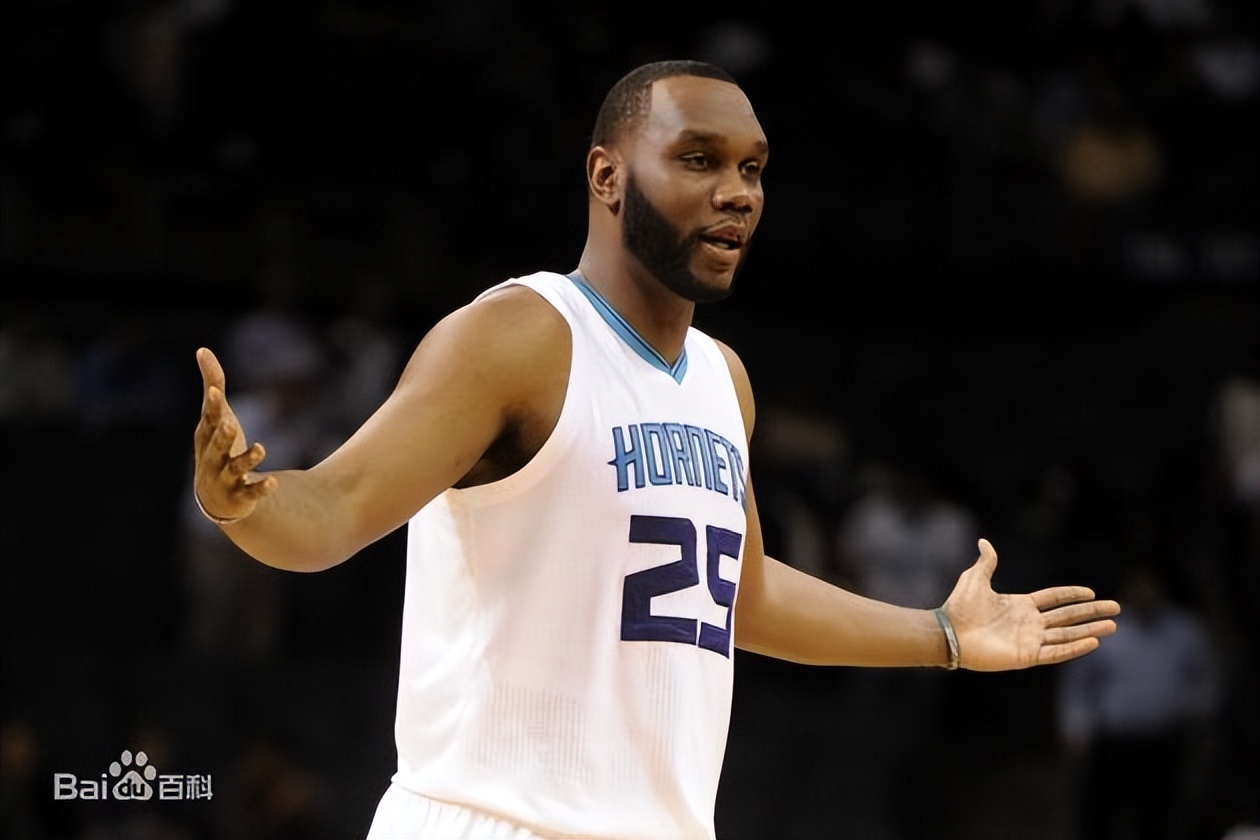 关于清晨夏洛特黄蜂造点机会：欧超杯节点到来，媒体盛赞，阵容厚度经受考验的信息-爱游戏体育